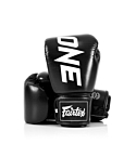 Boxing gloves ONE x Fairtex black