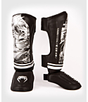 Shin guards Venum YKZ21 black, black